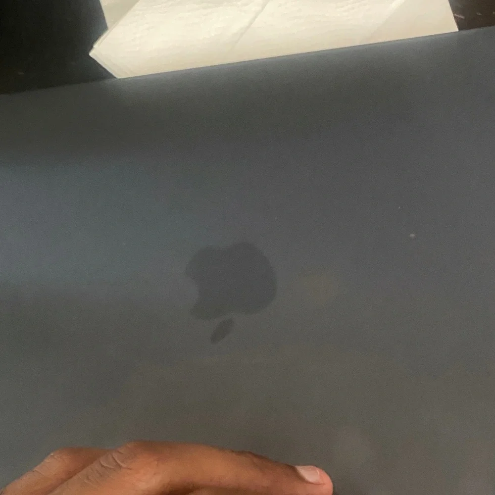 Apple sleek macbook